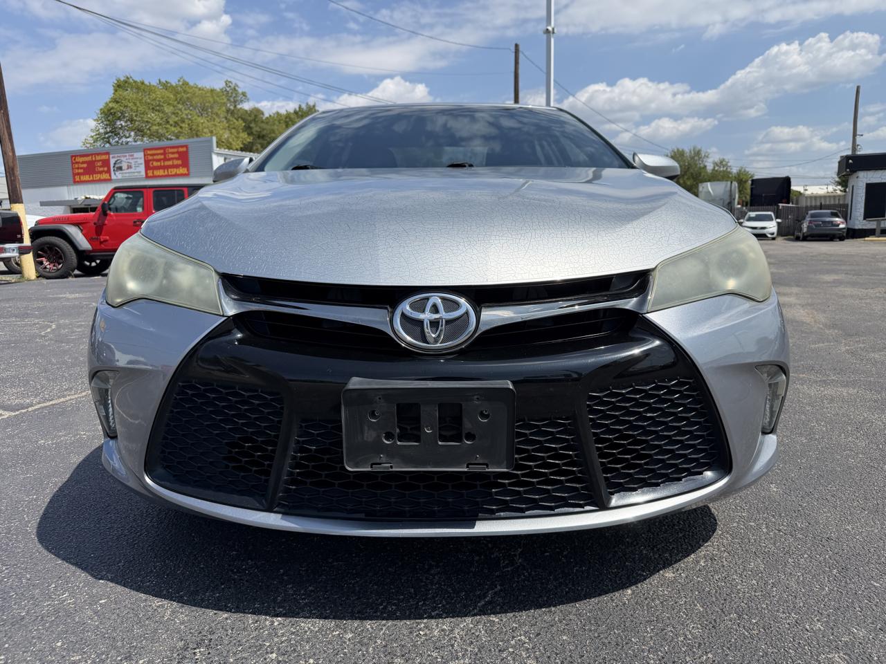 Toyota Camry SE 2015