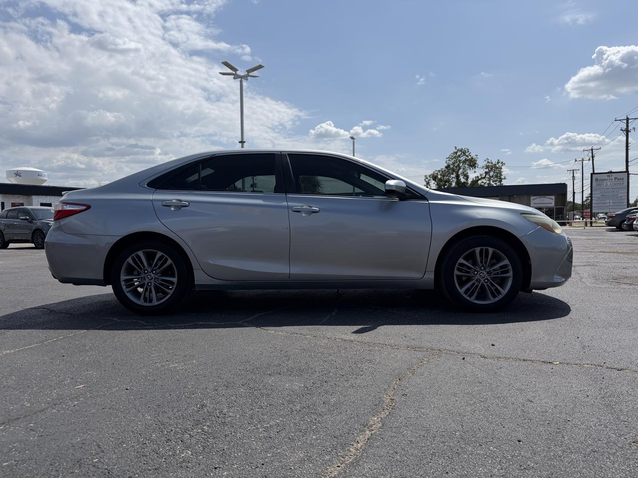 Toyota Camry SE 2015