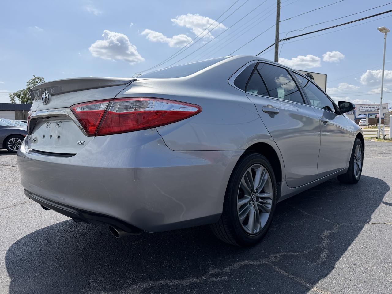 Toyota Camry SE 2015