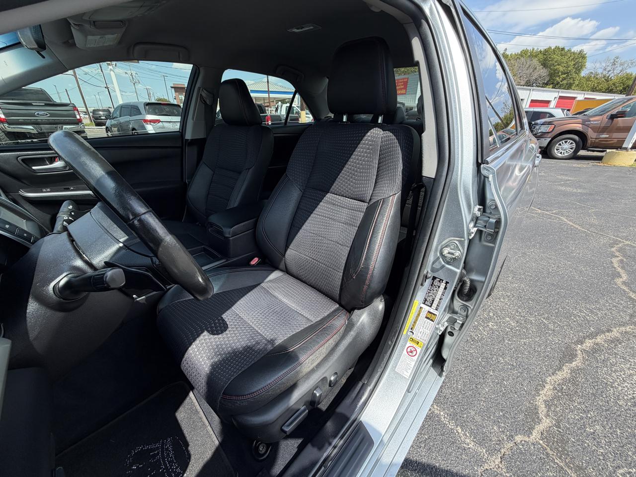 Toyota Camry SE 2015