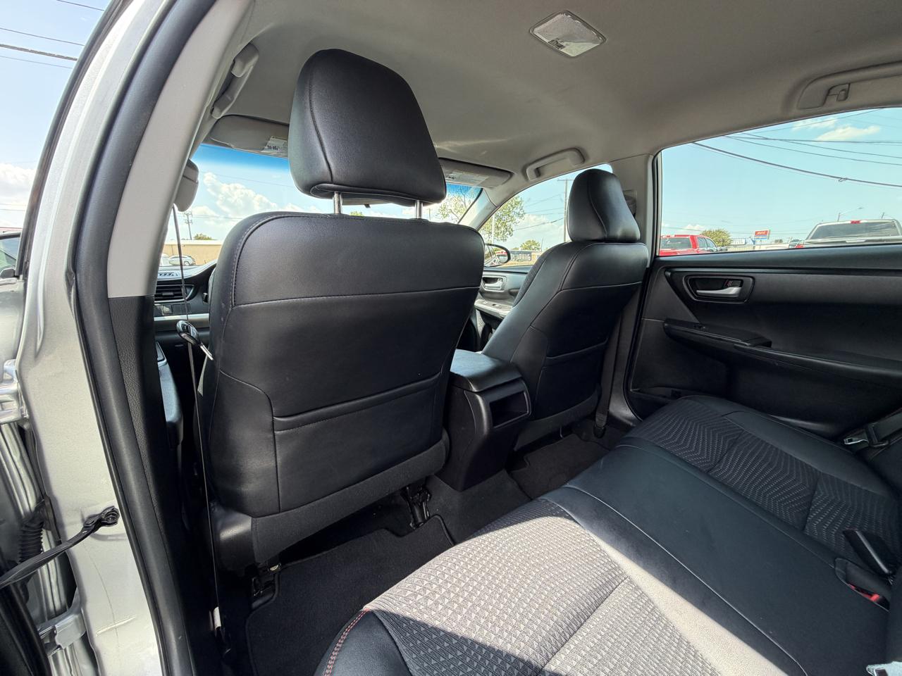Toyota Camry SE 2015