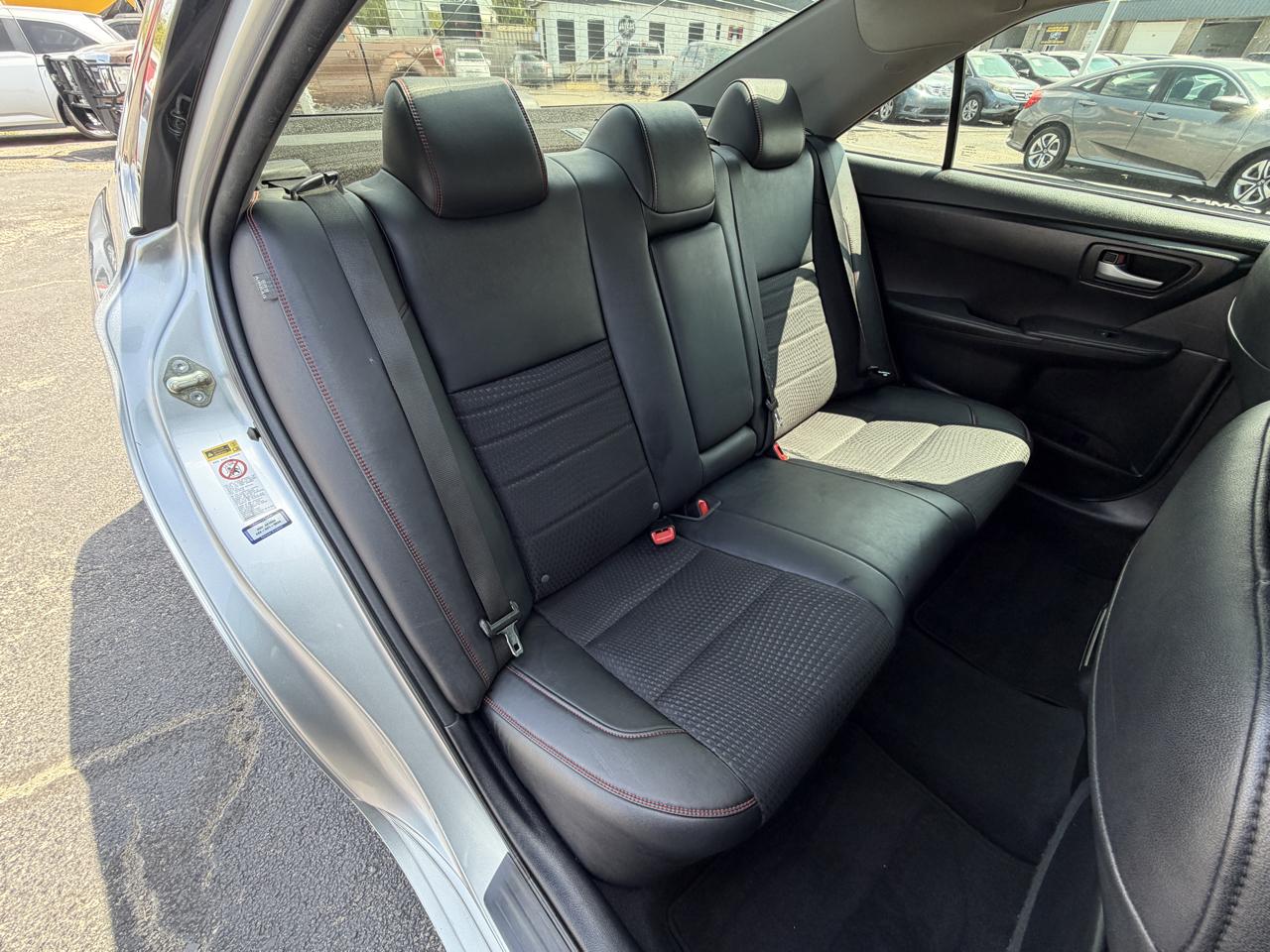 Toyota Camry SE 2015
