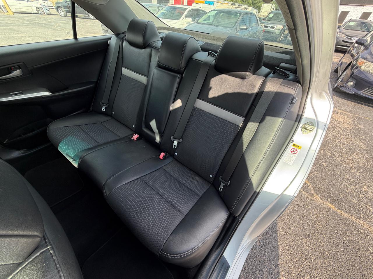Toyota Camry SE 2014