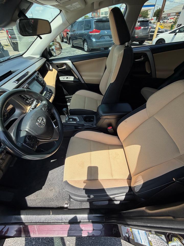Toyota RAV4 XLE AWD 2017