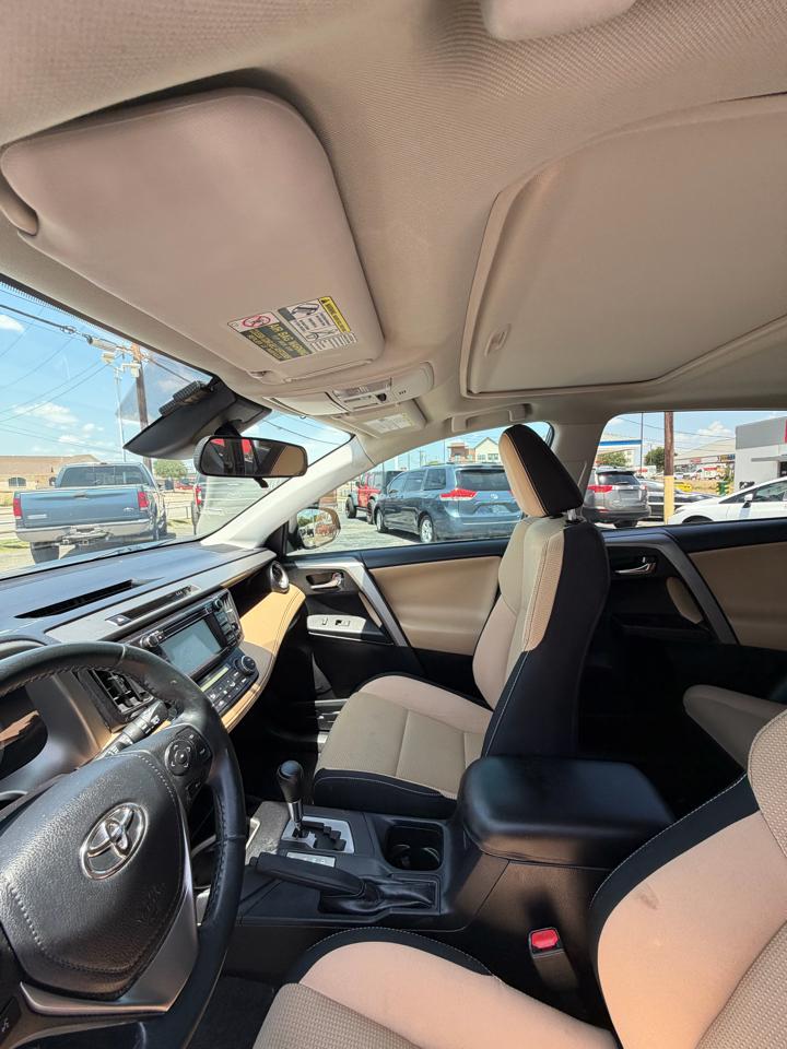 Toyota RAV4 XLE AWD 2017