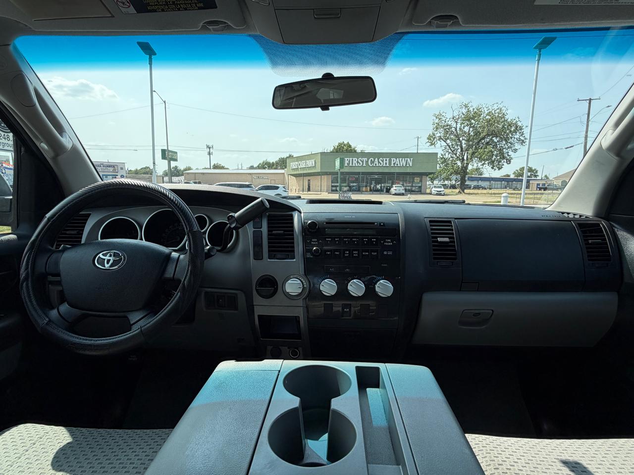 Toyota Tundra Tundra-Grade Double Cab 4.6L 2WD 2011