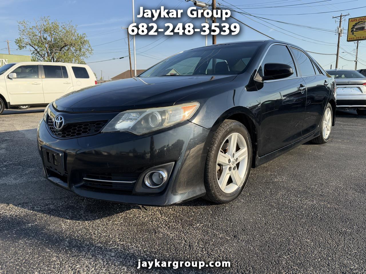 Toyota Camry SE 2014