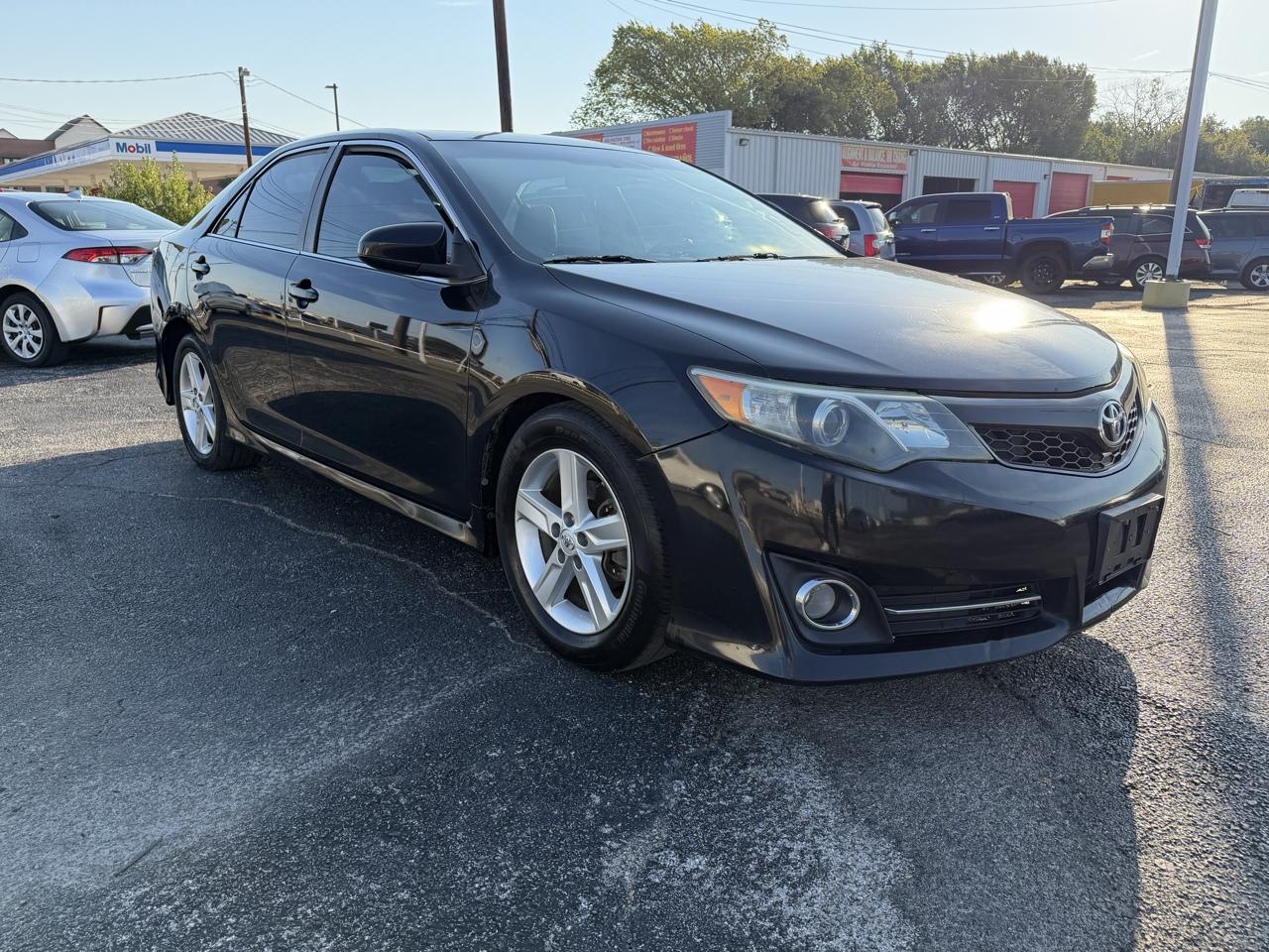 Toyota Camry SE 2014