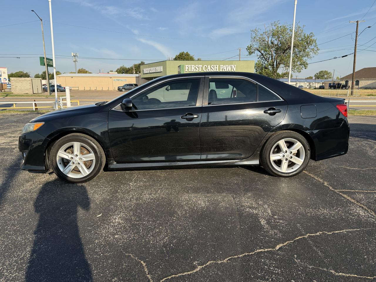 Toyota Camry SE 2014