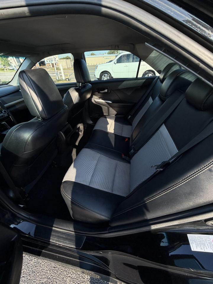 Toyota Camry SE 2014