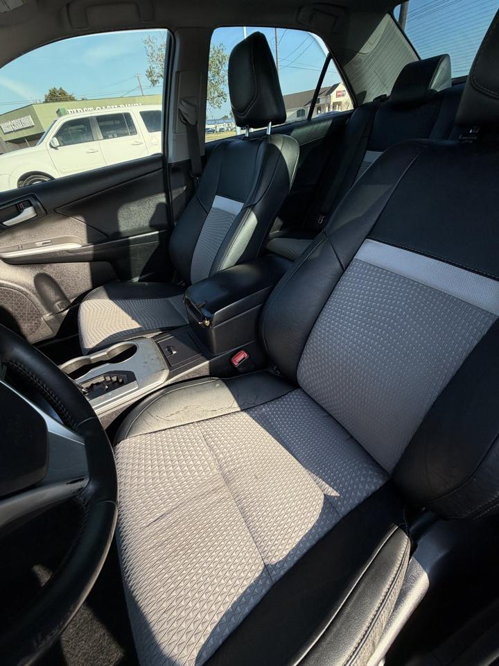 Toyota Camry SE 2014