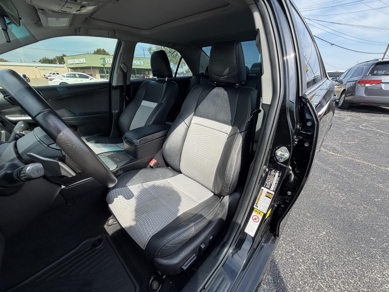 Toyota Camry SE 2014