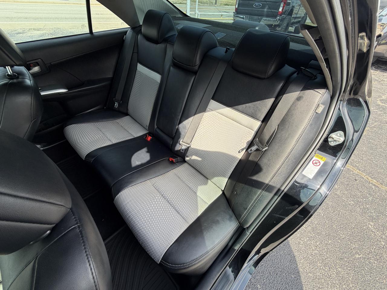 Toyota Camry SE 2014