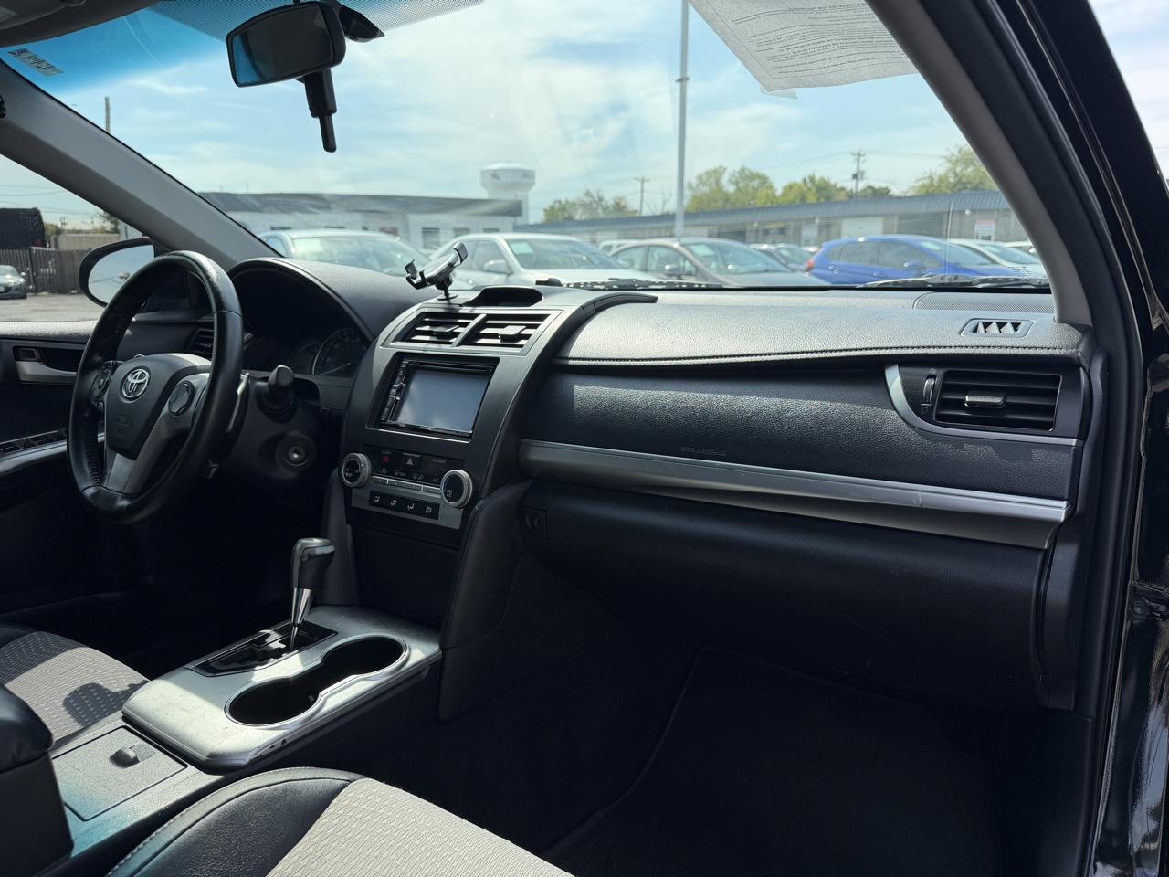 Toyota Camry SE 2014