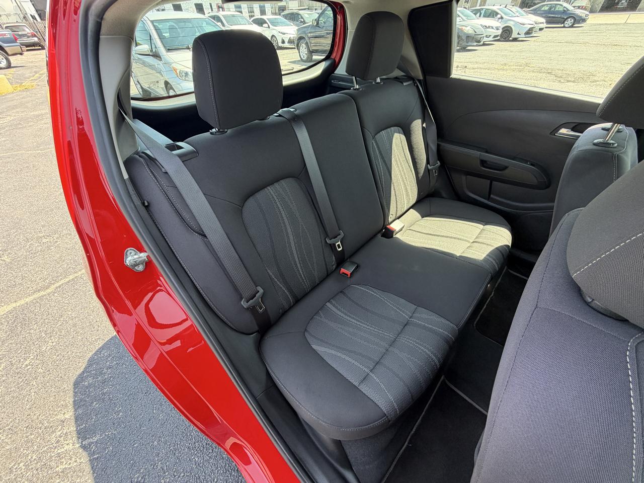 Chevrolet Sonic LT Auto 5-Door 2015