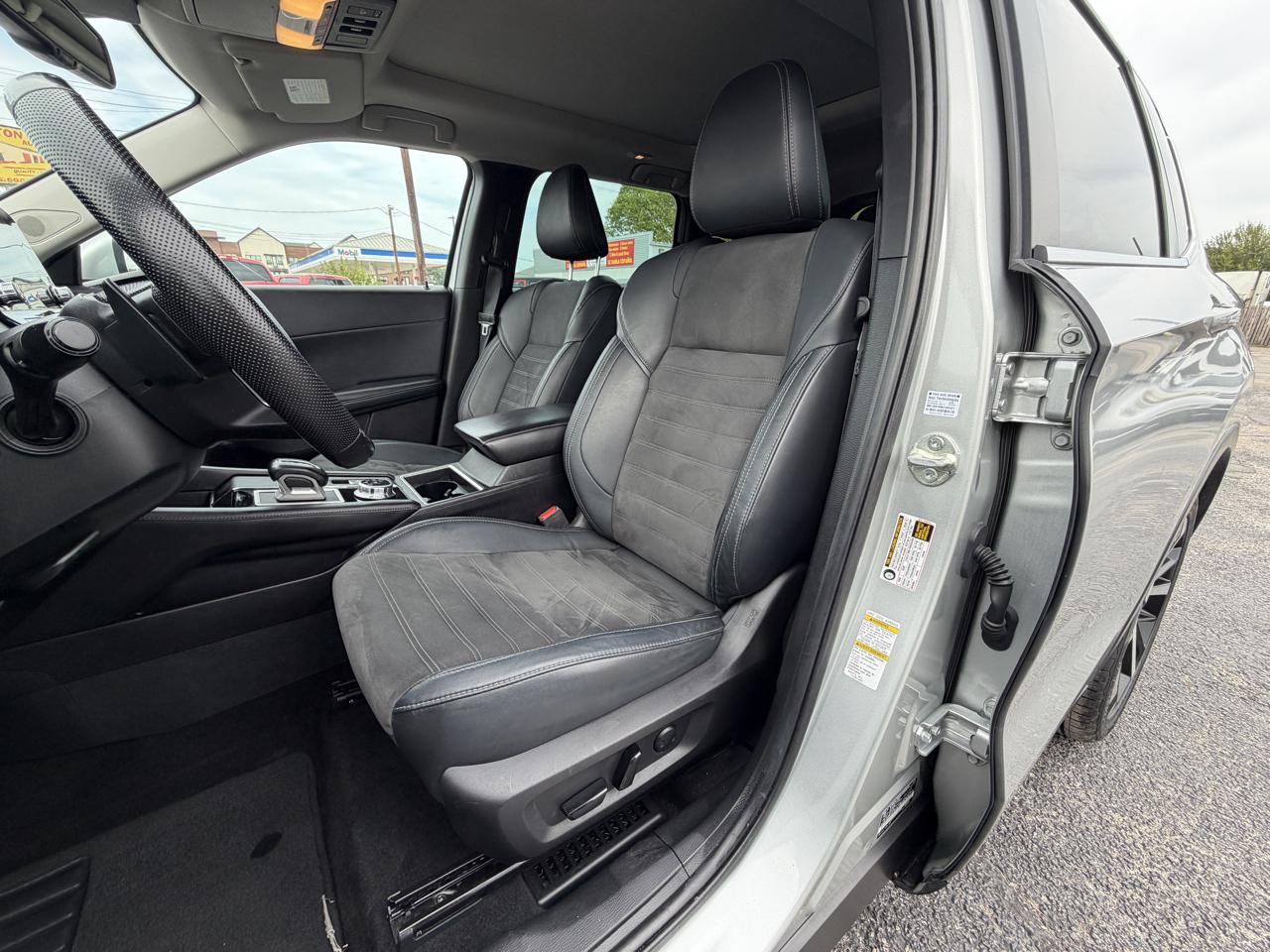 Mitsubishi Outlander SE 2WD 2023
