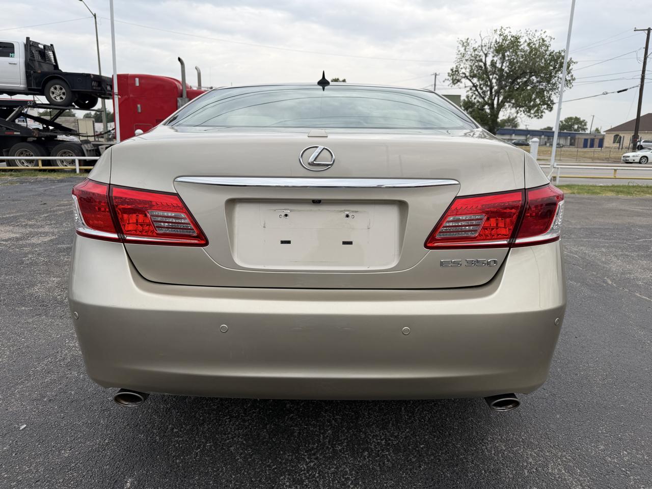 Lexus ES 350 Sedan 2011