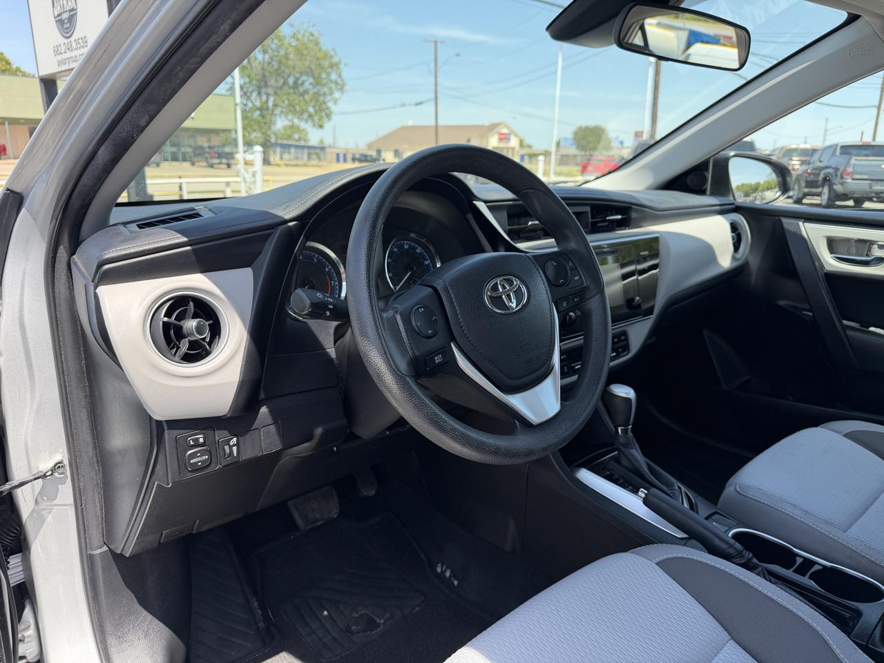 Toyota Corolla LE CVT 2017