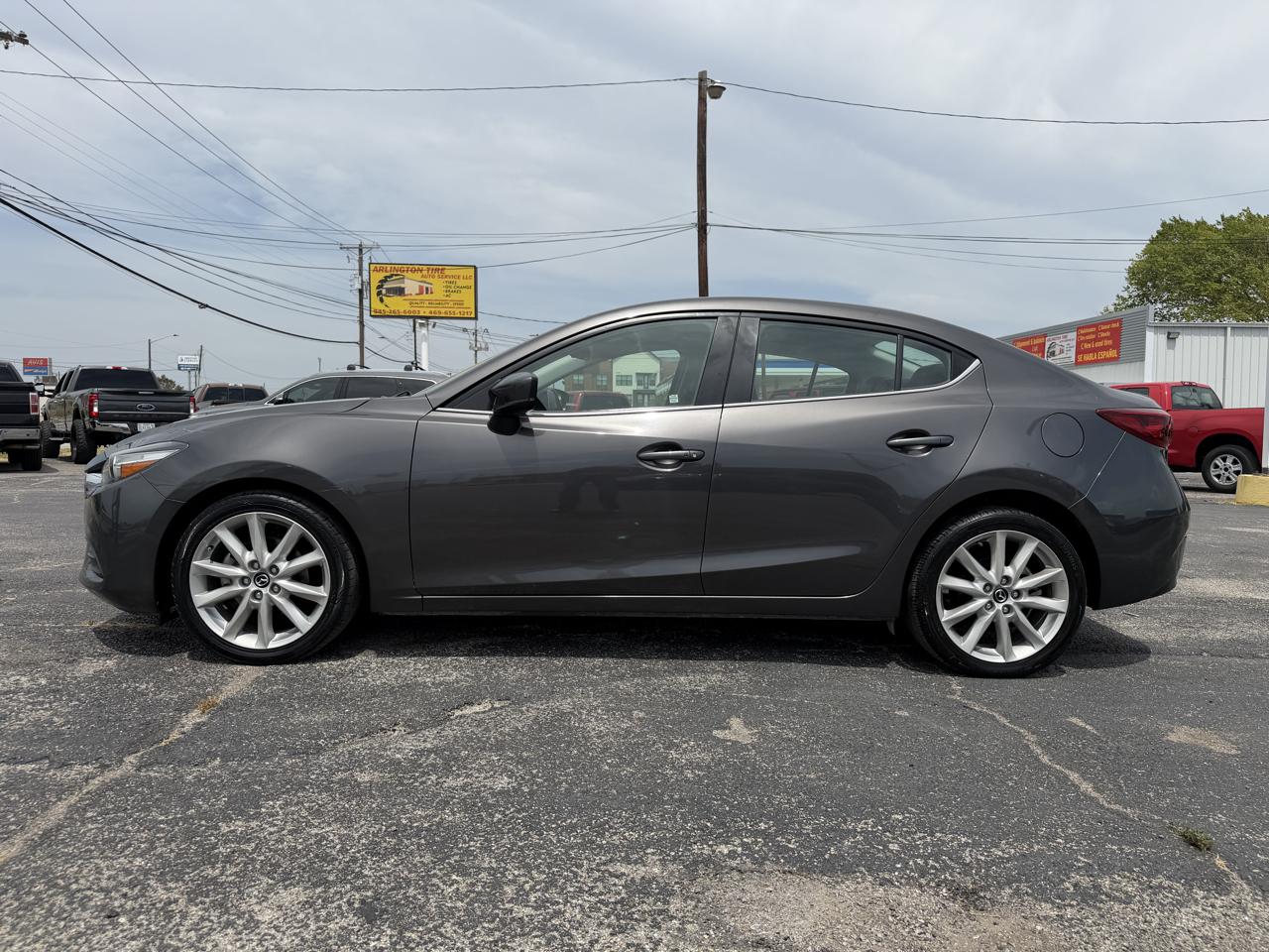 Mazda MAZDA3 i Touring AT 4-Door 2017