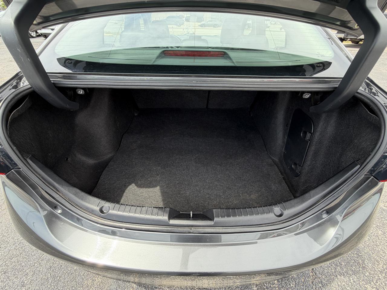 Mazda MAZDA3 i Touring AT 4-Door 2017