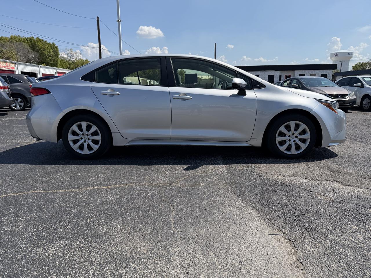 Toyota Corolla LE 2021