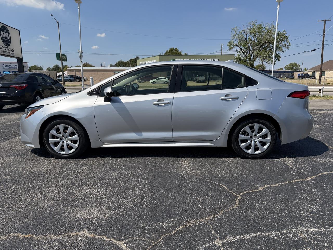 Toyota Corolla LE 2021