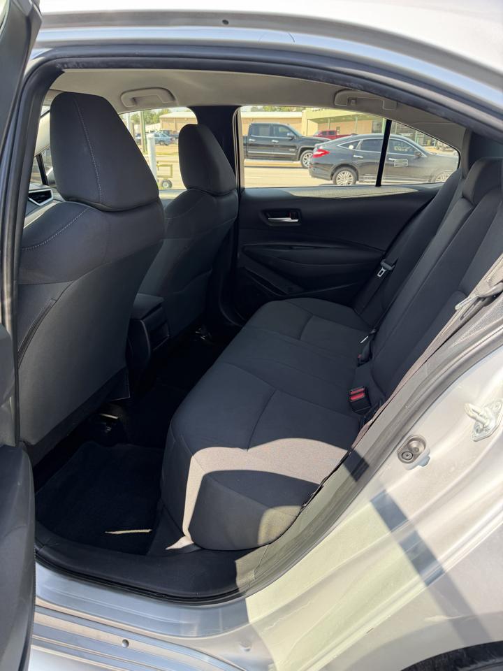 Toyota Corolla LE 2021