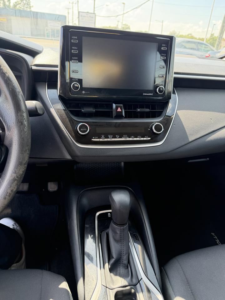 Toyota Corolla LE 2021