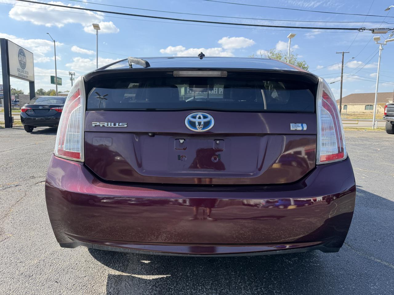 Toyota Prius Persona 4D Hatchback 2013