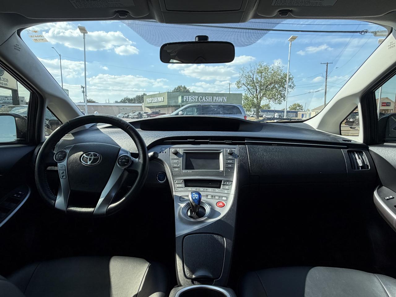 Toyota Prius Persona 4D Hatchback 2013