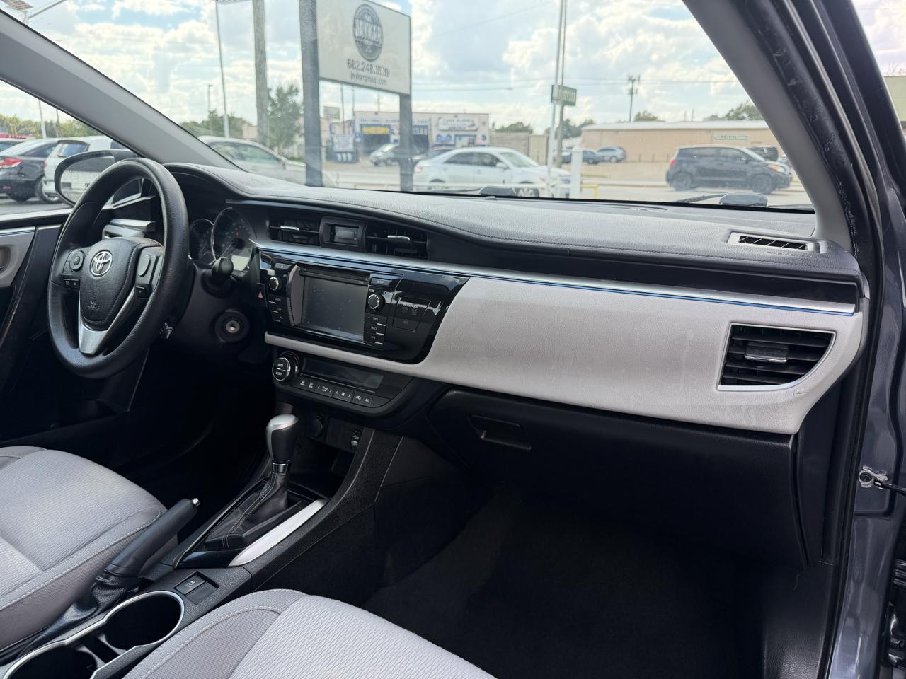 Toyota Corolla LE CVT 2015