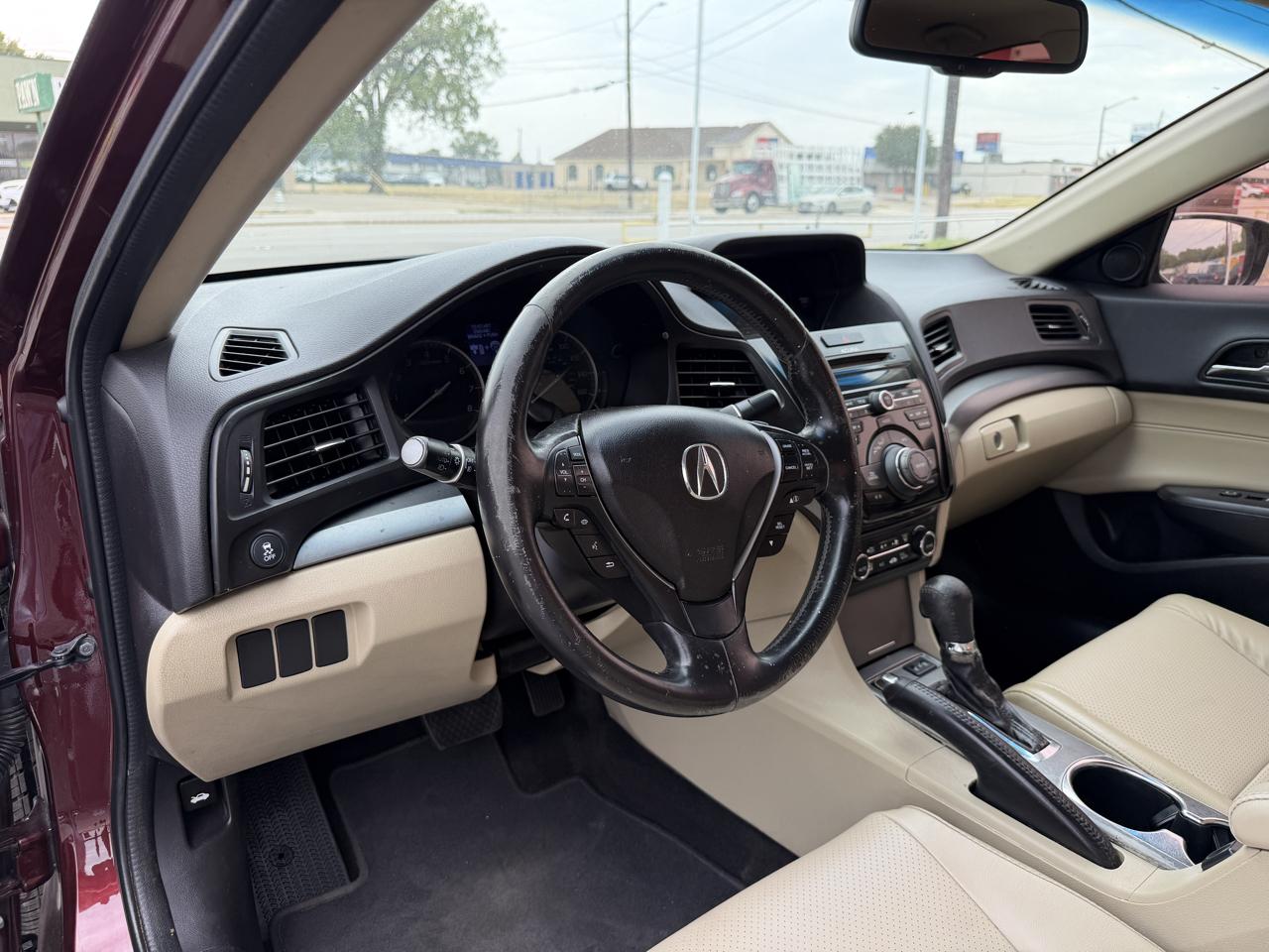 Acura ILX 5-Spd AT w/ Technology Package 2015