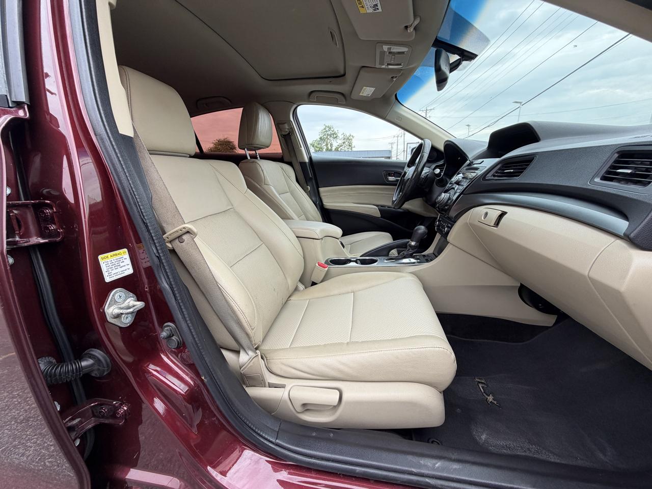 Acura ILX 5-Spd AT w/ Technology Package 2015