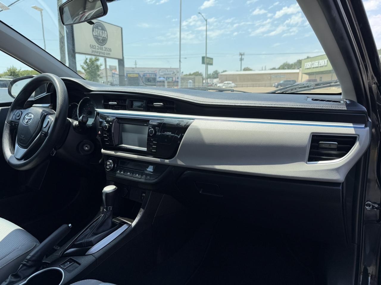 Toyota Corolla LE 2016