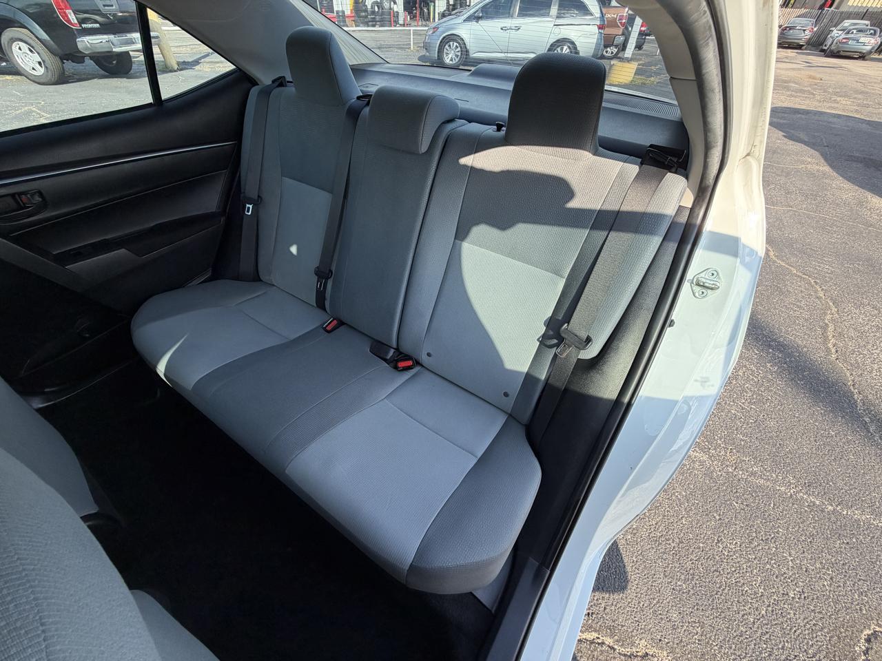 Toyota Corolla LE CVT 2015