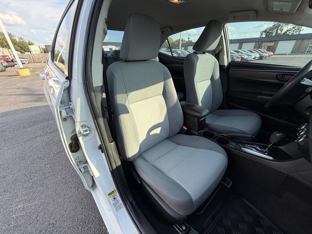 Toyota Corolla LE CVT 2015