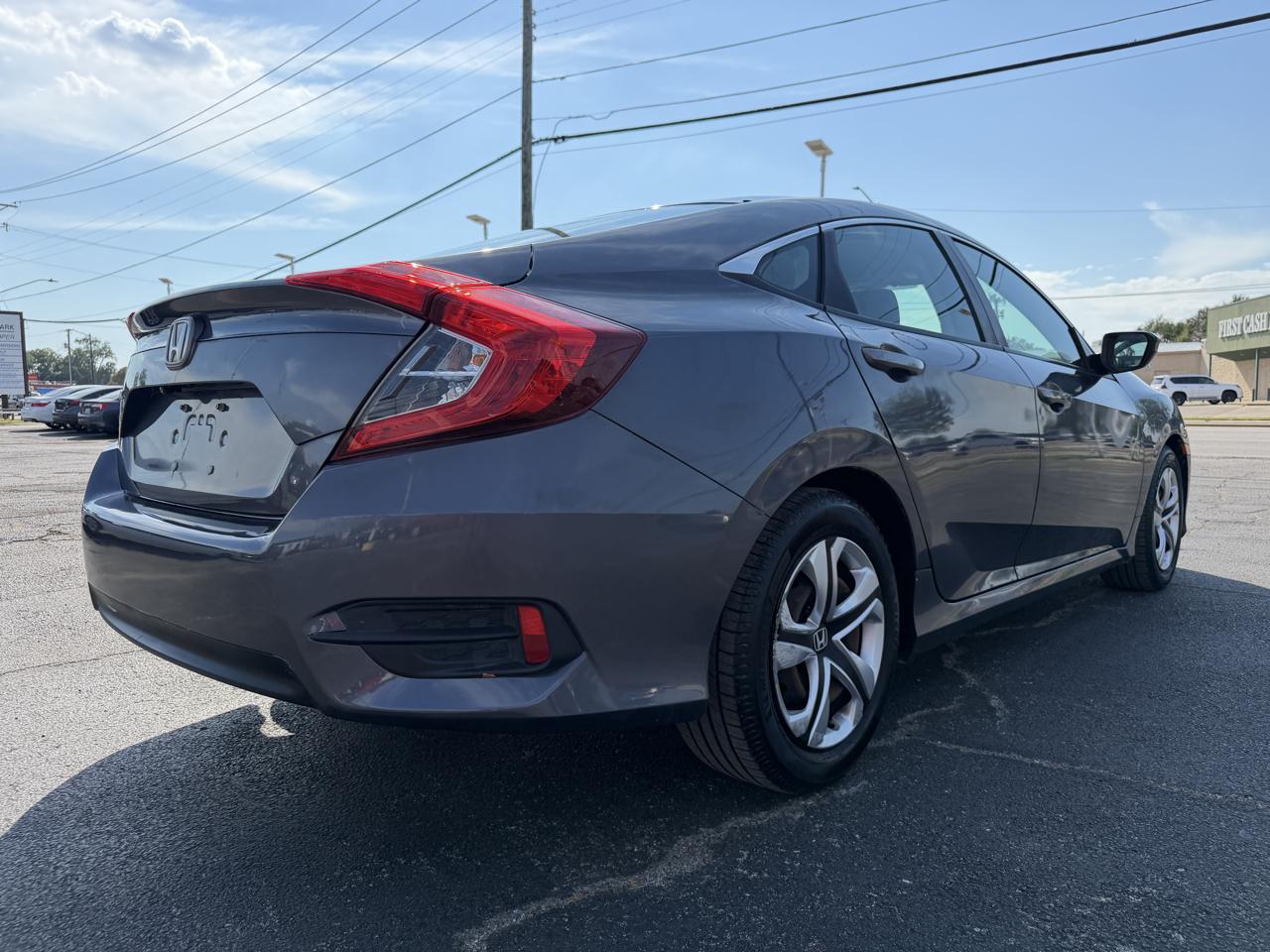 Honda Civic LX Sedan CVT 2017