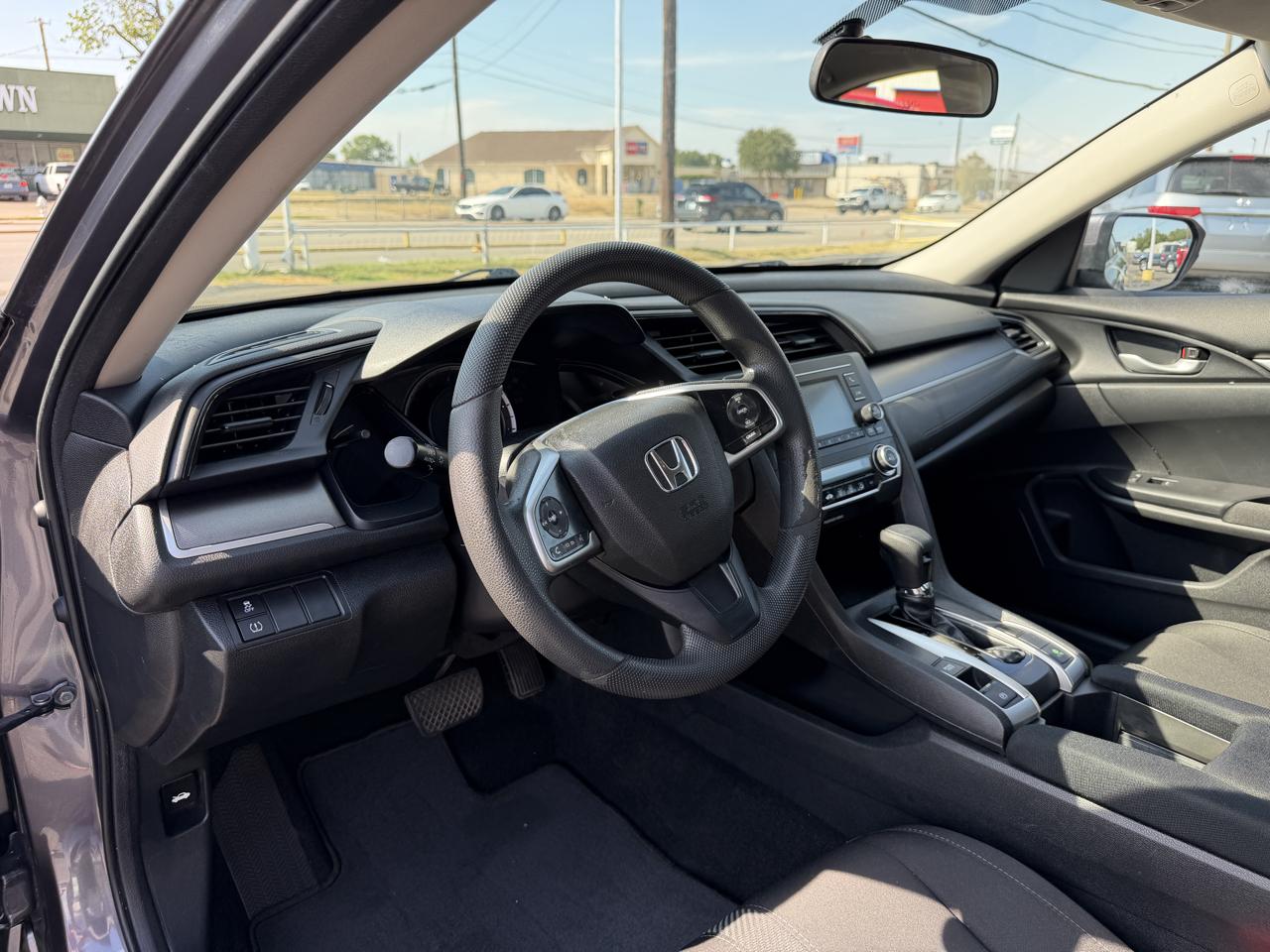 Honda Civic LX Sedan CVT 2017