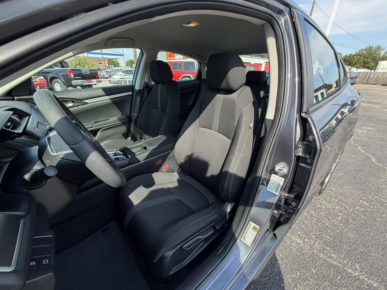 Honda Civic LX Sedan CVT 2017
