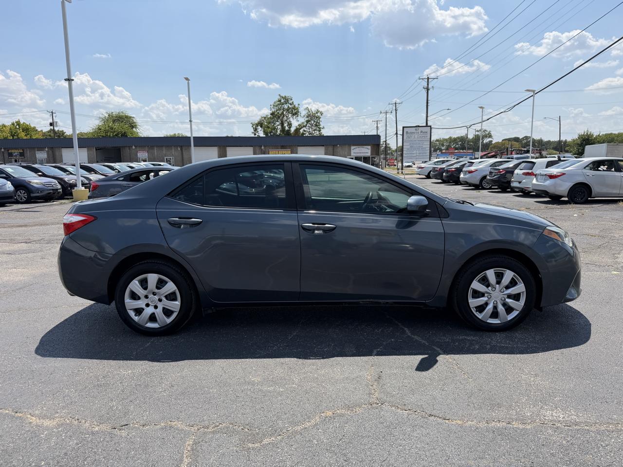 Toyota Corolla LE 2015