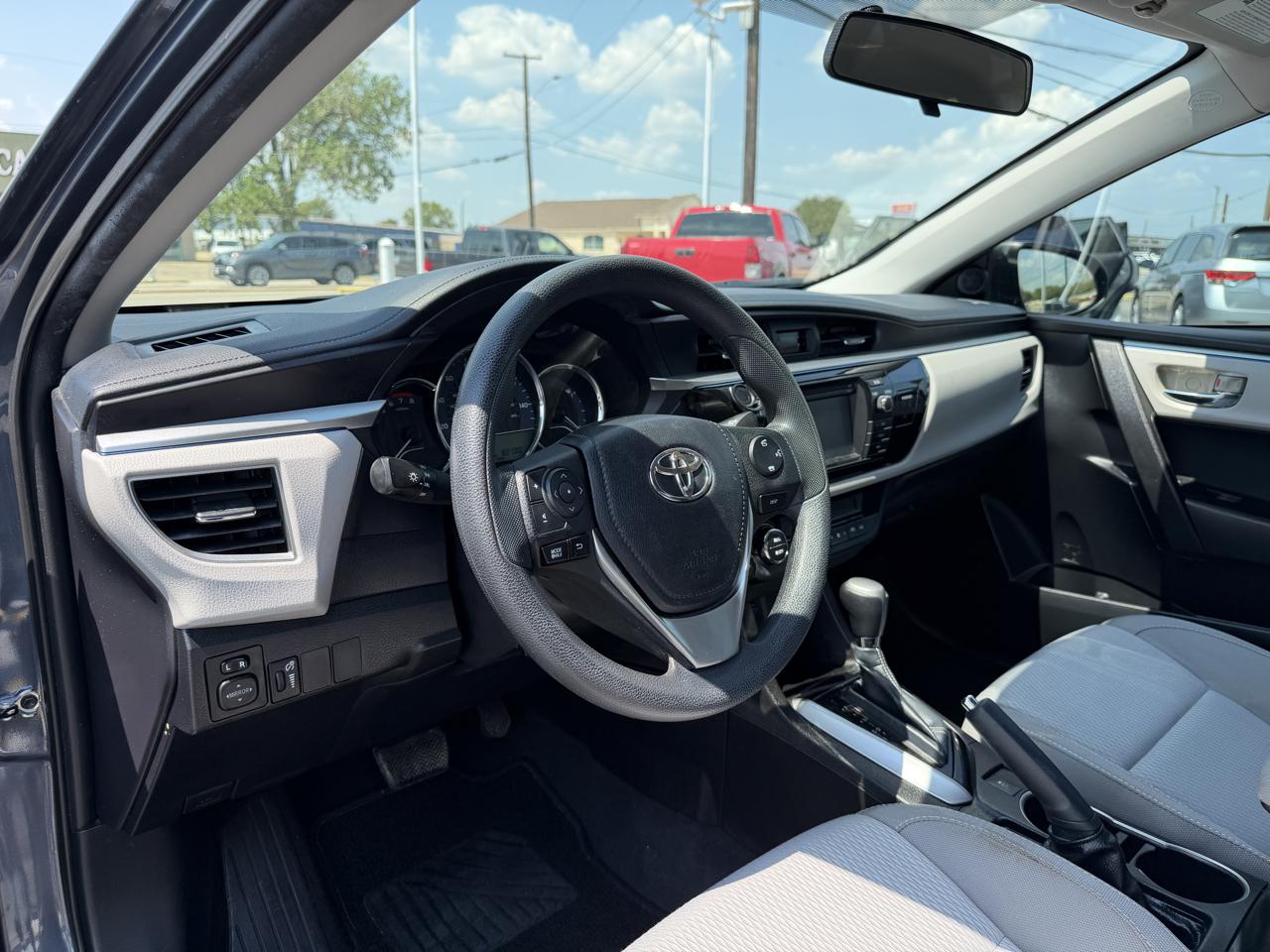 Toyota Corolla LE 2015