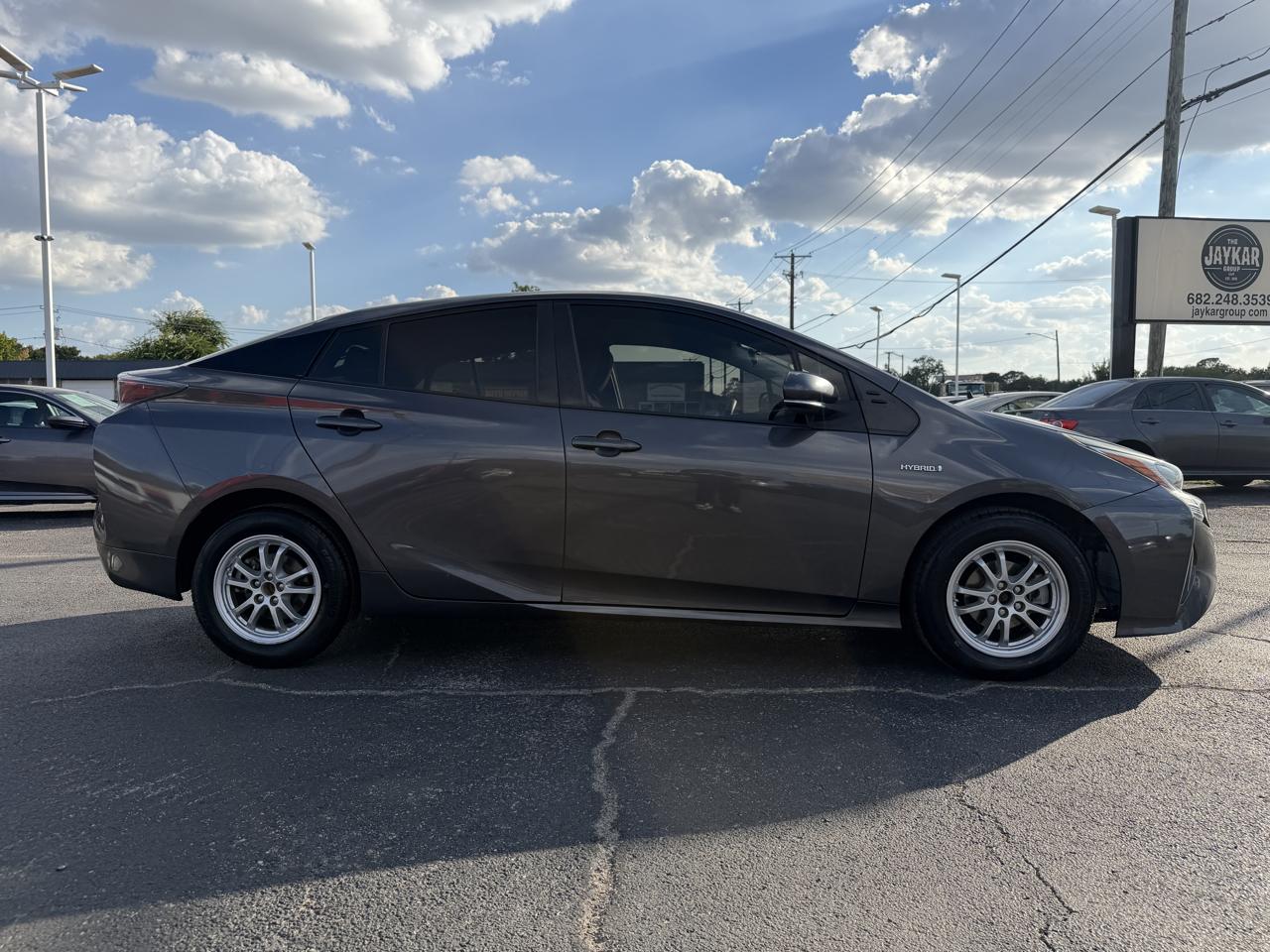 Toyota Prius Two 2017