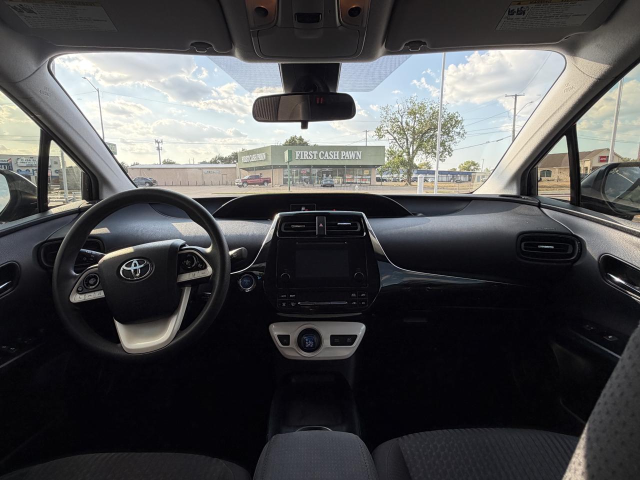 Toyota Prius Two 2017