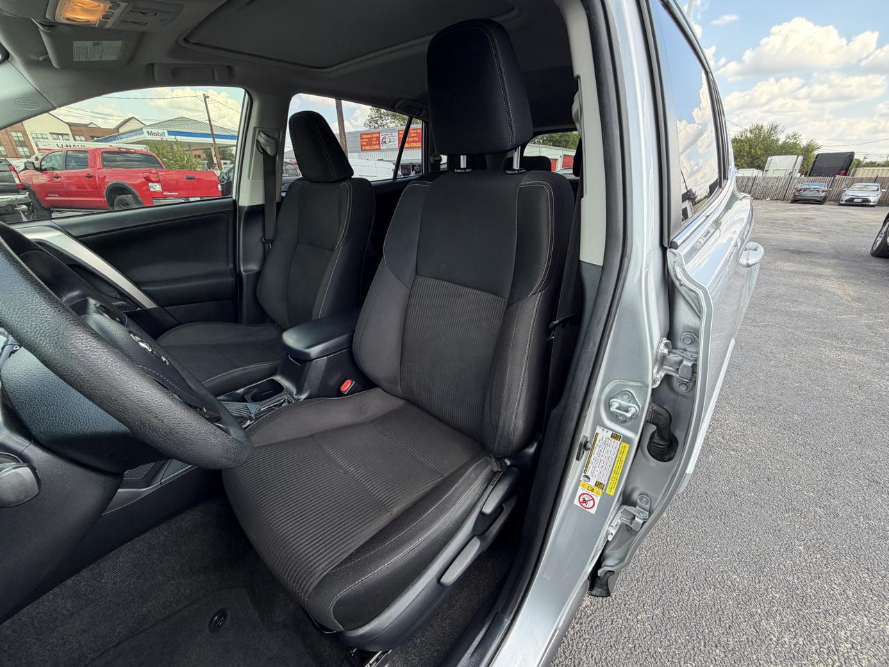 Toyota RAV4 XLE FWD 2013
