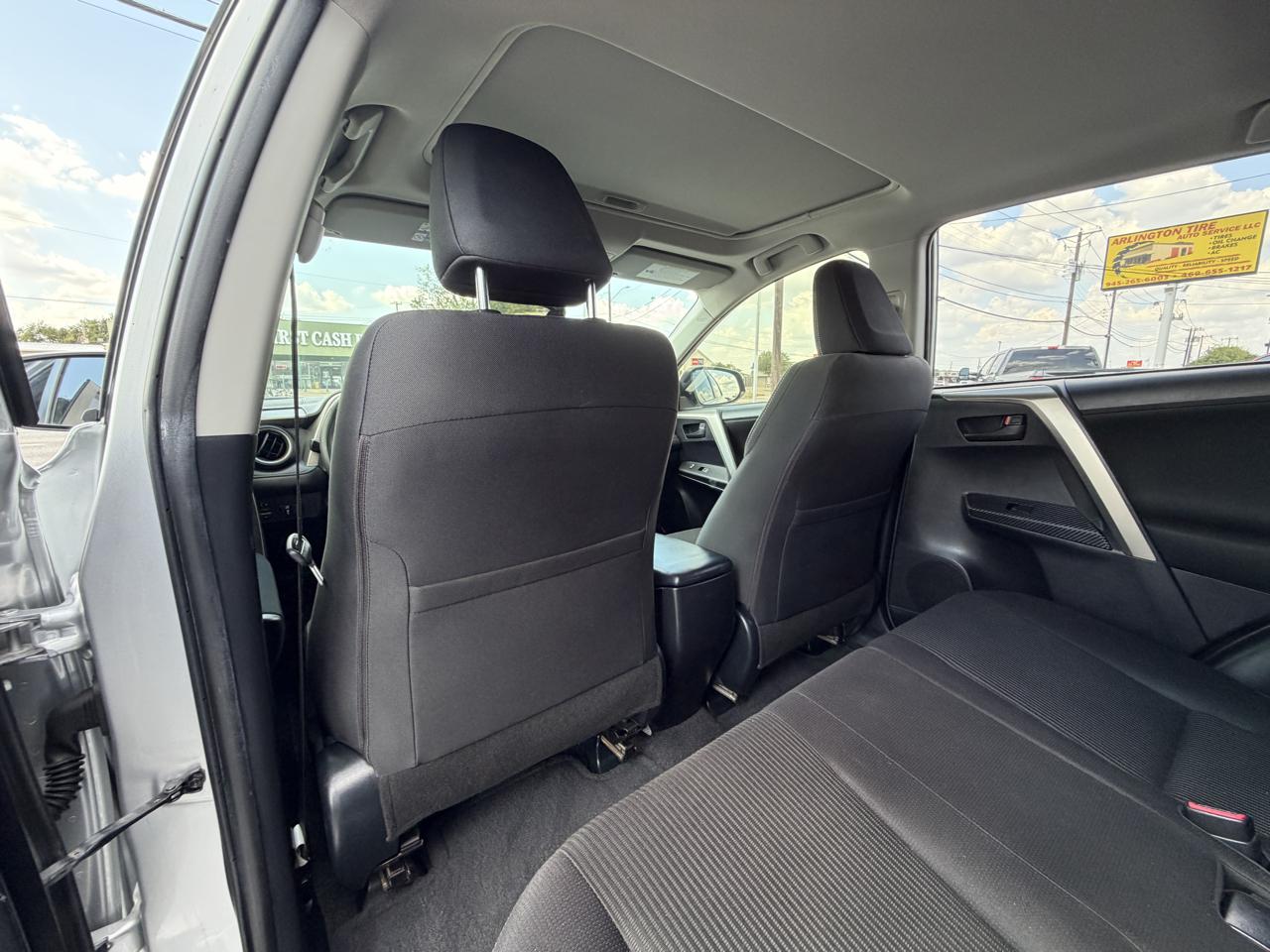 Toyota RAV4 XLE FWD 2013