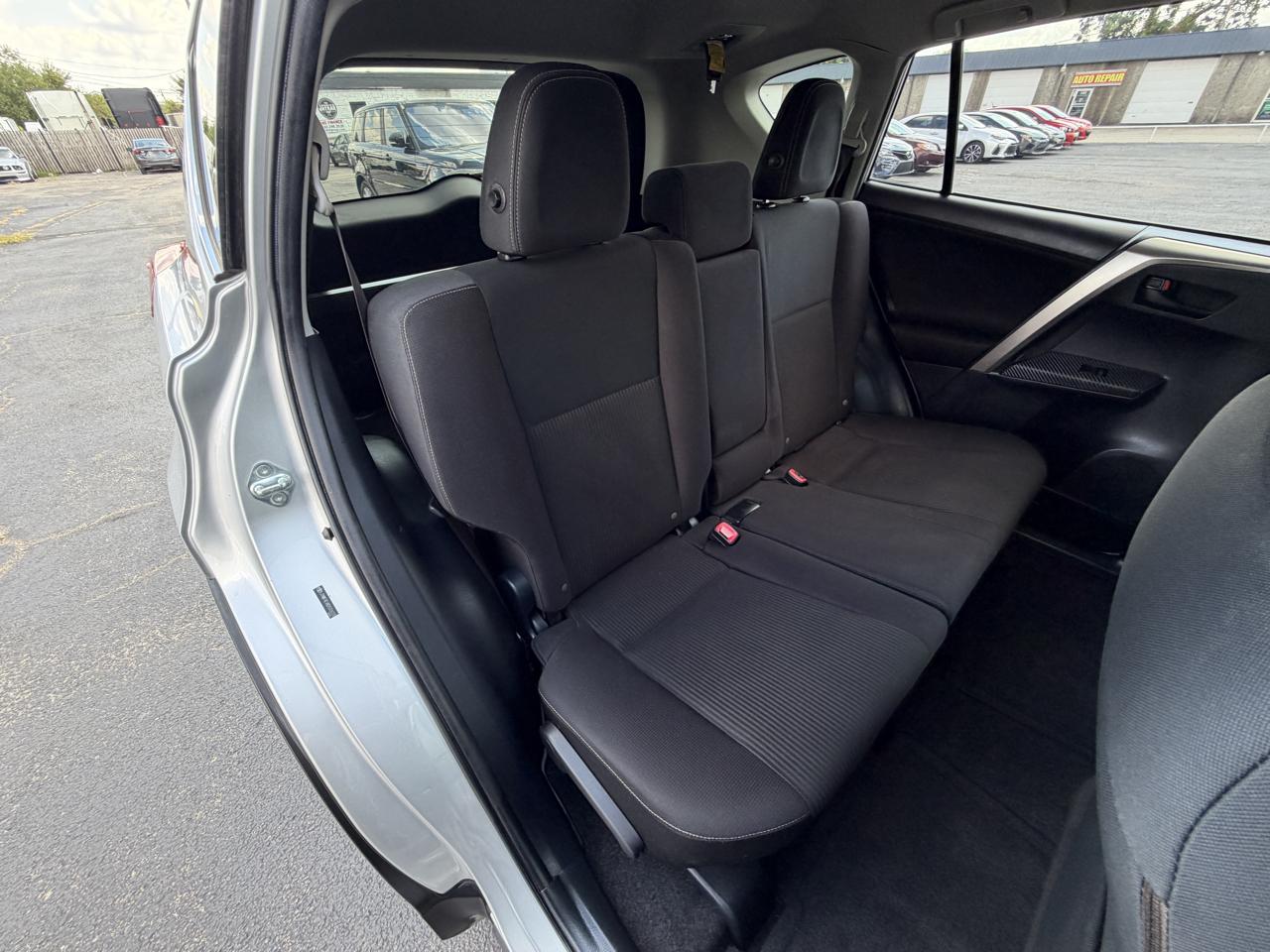 Toyota RAV4 XLE FWD 2013