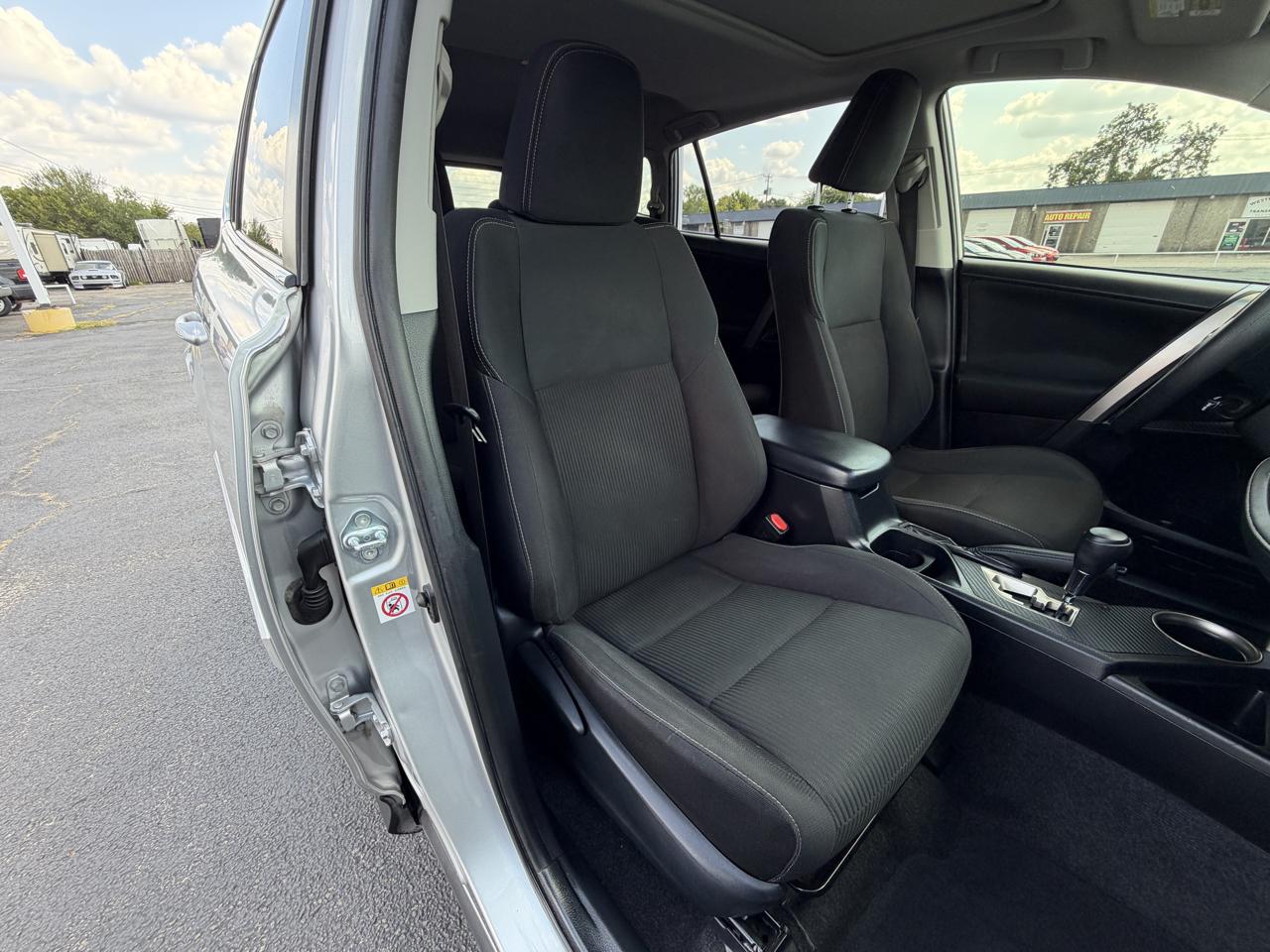 Toyota RAV4 XLE FWD 2013