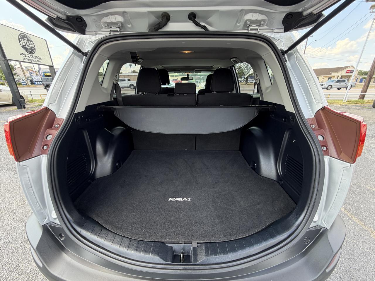 Toyota RAV4 XLE FWD 2013