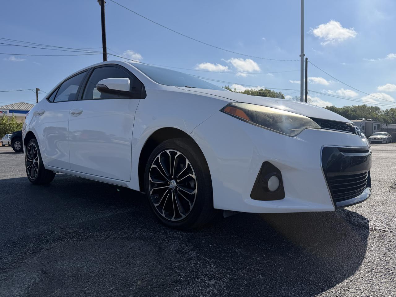 Toyota Corolla LE CVT 2015