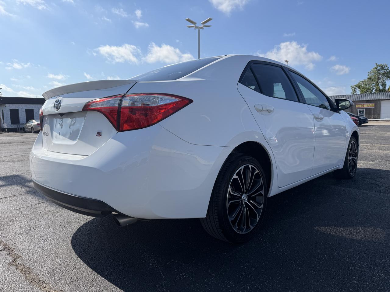 Toyota Corolla LE CVT 2015